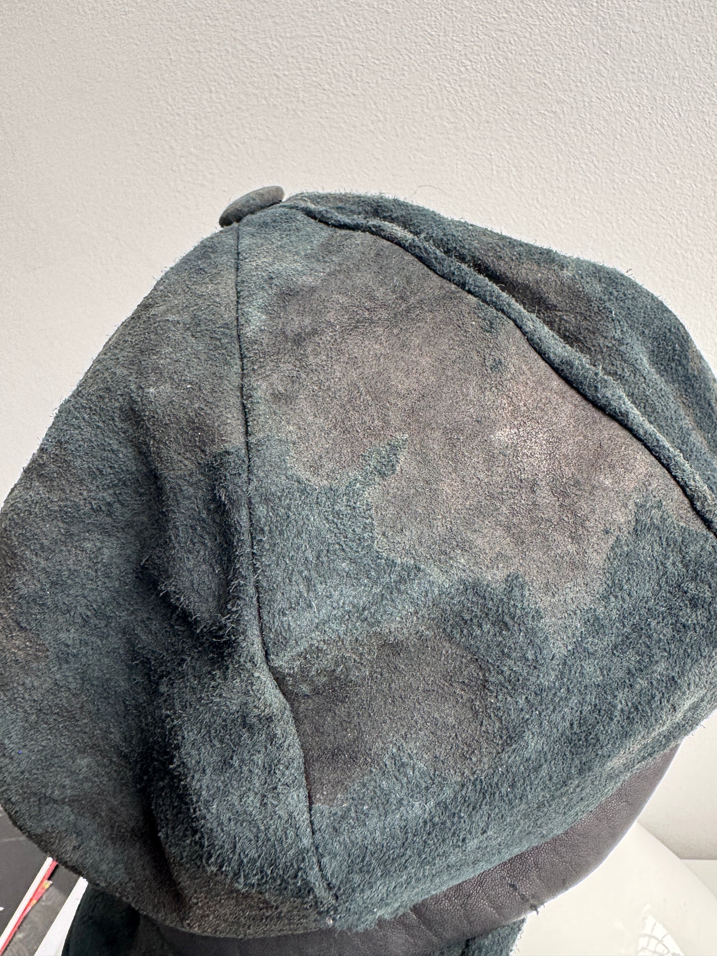triangles hat green tint leather moldable casquette