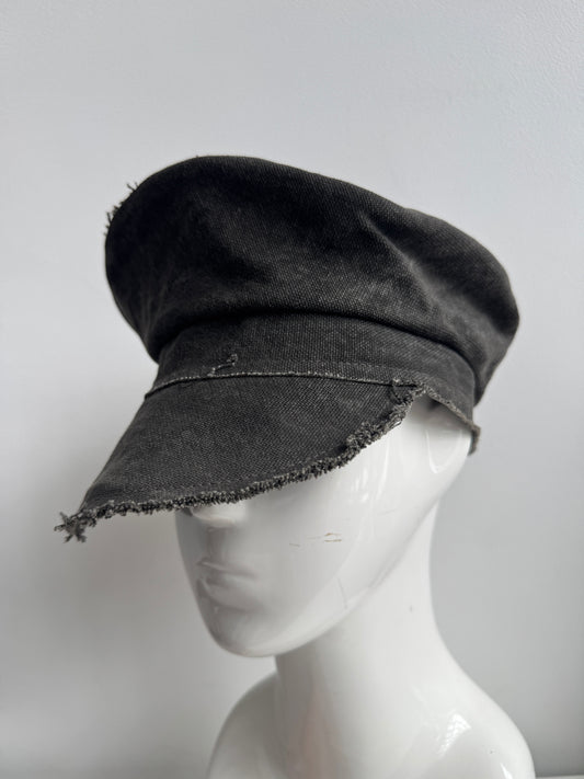 sistere officer hat