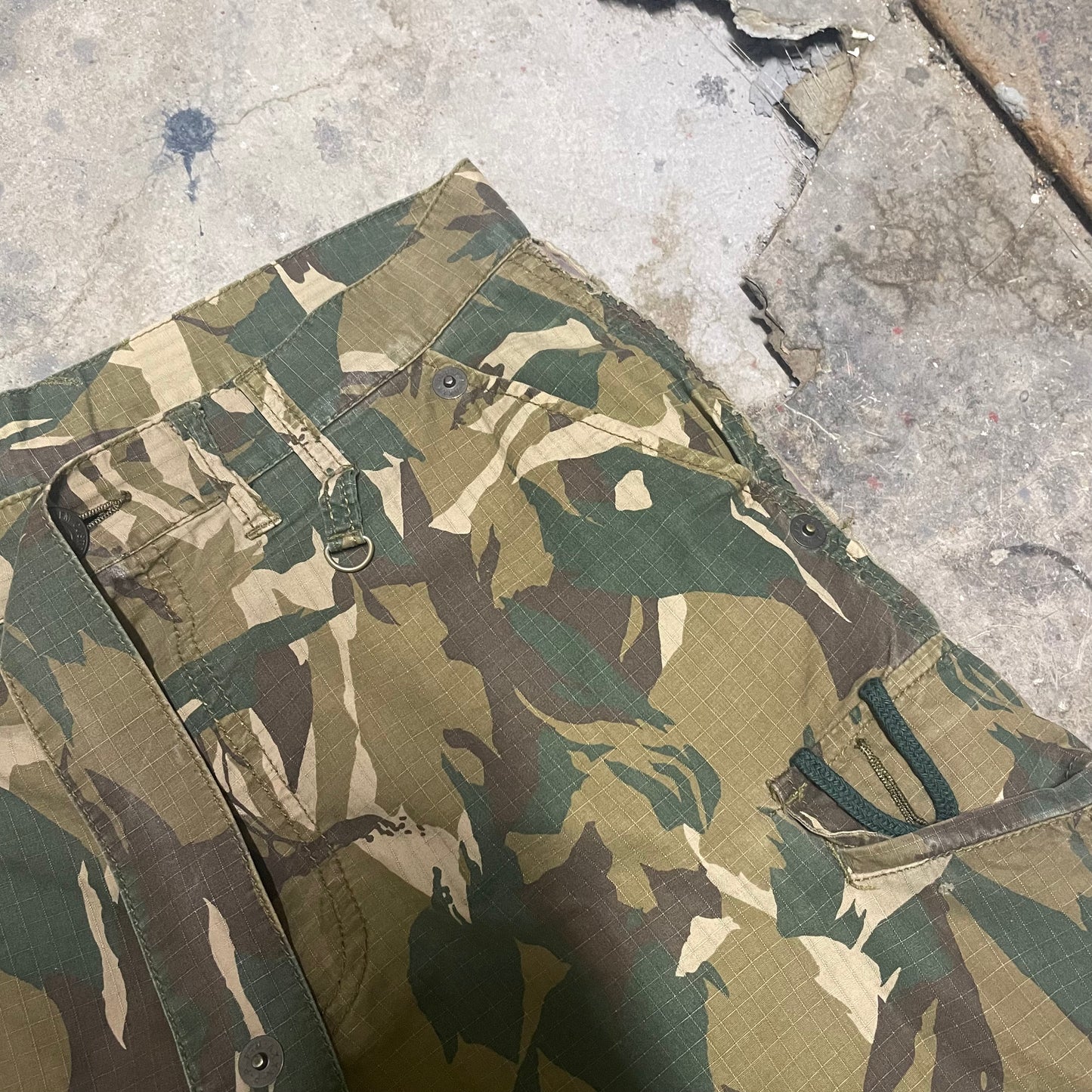 PPFM 90s 3/4 Length Camo Shorts