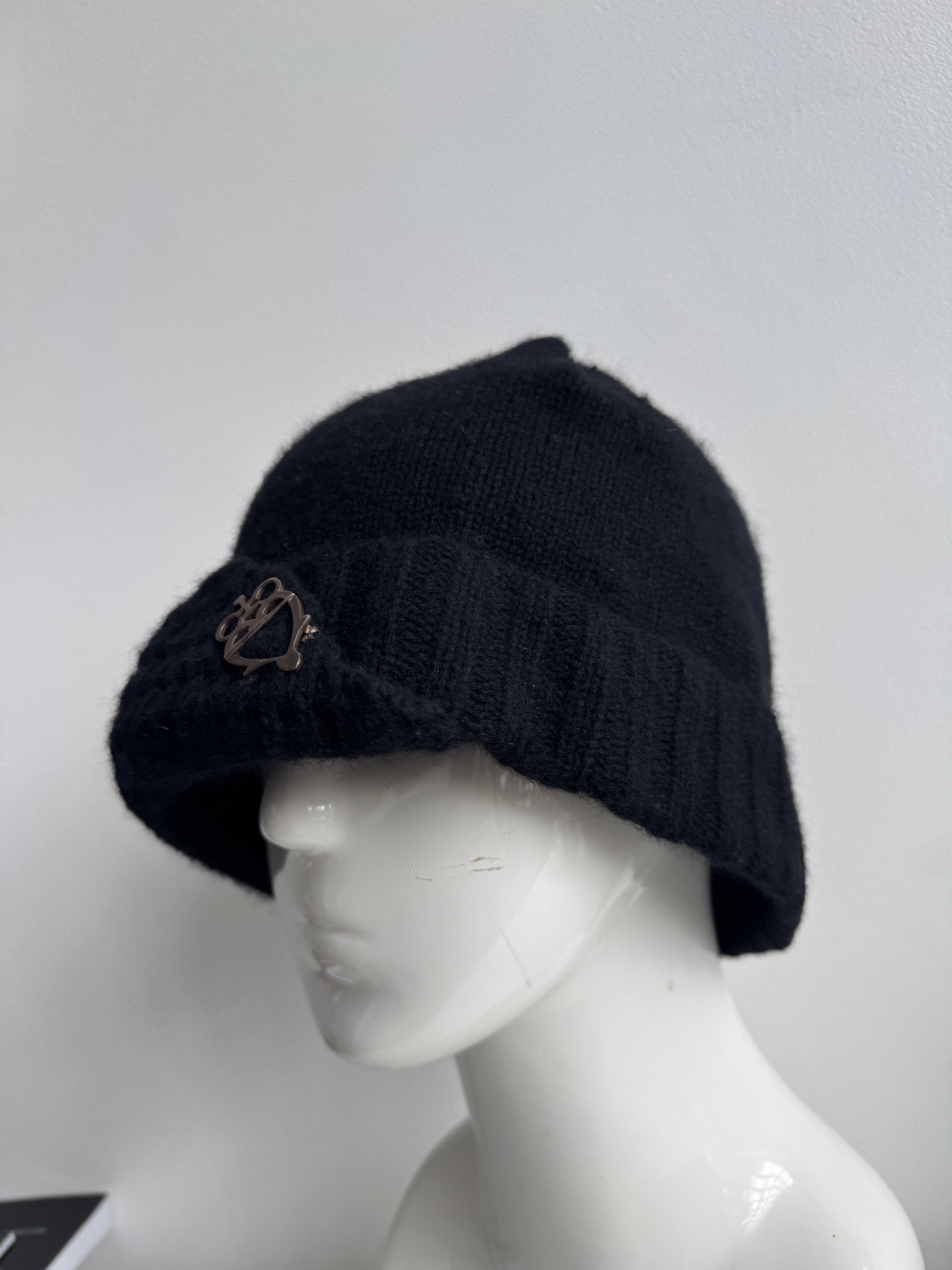 limi feu thick knit peaked hat