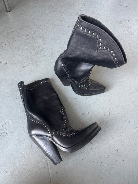 KTZ Studded heel 39