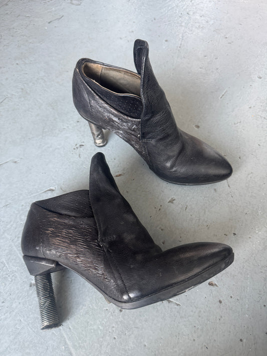 AS98 Metal heeled shoe 39