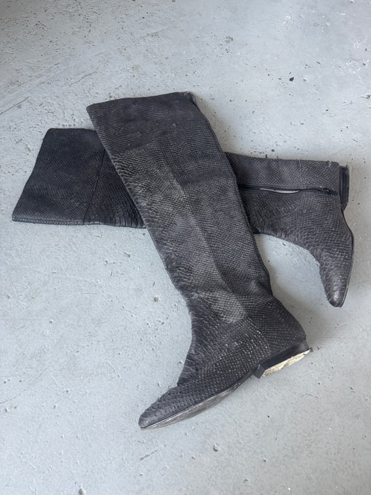 python leather boot 39