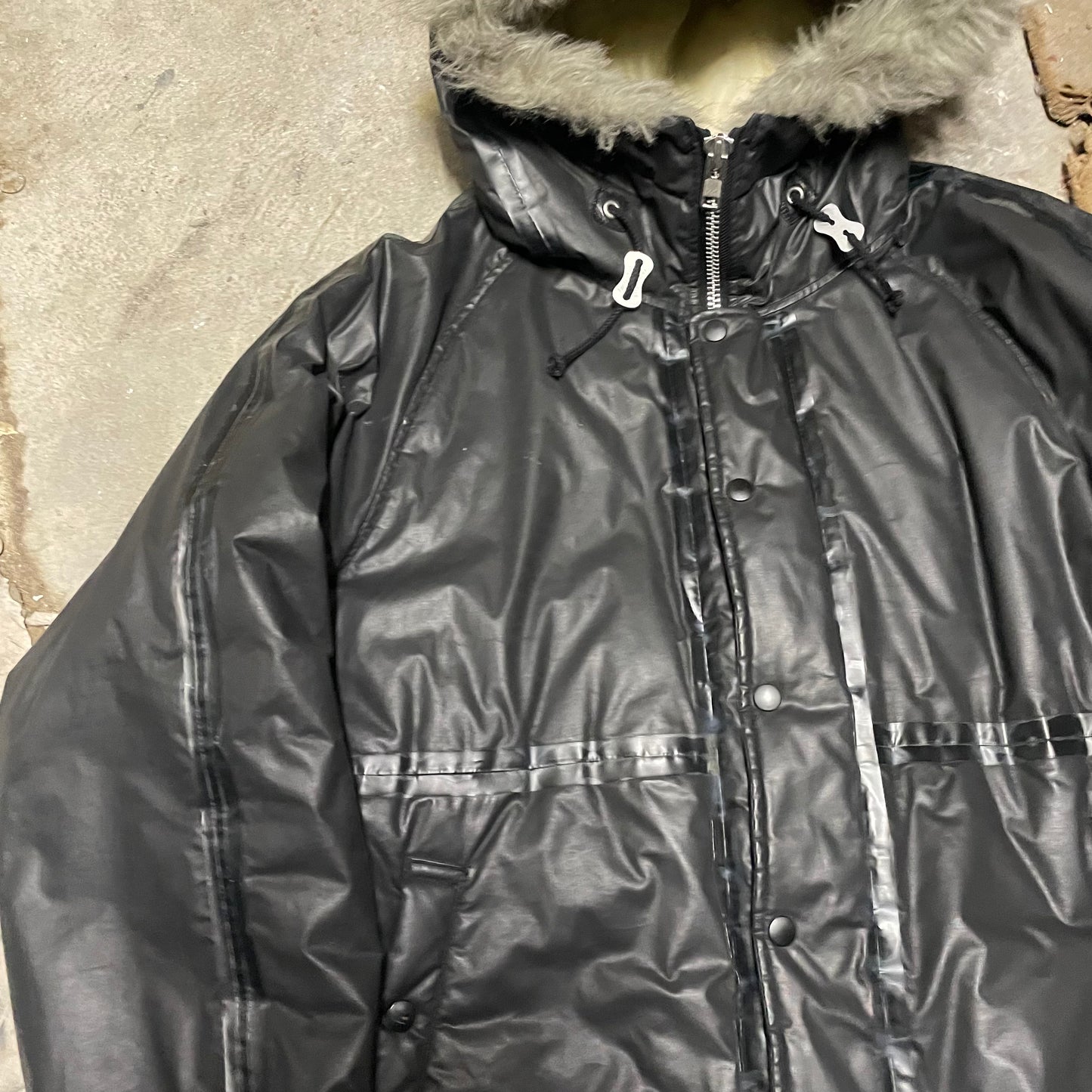 Final Home 90s Taped Seam Fur Hooded Puffer Jacket