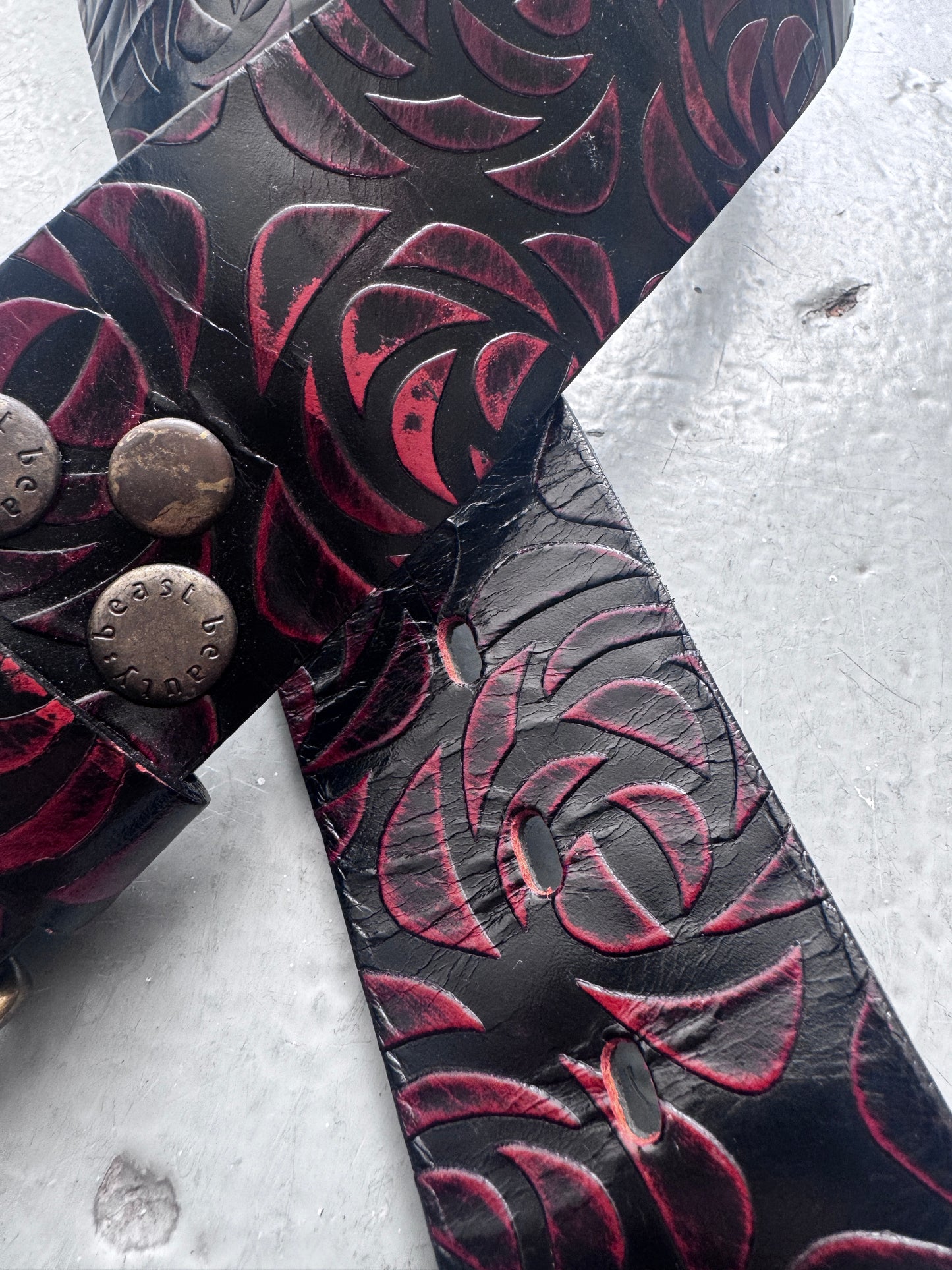 beauty:beast dark knight roses belt