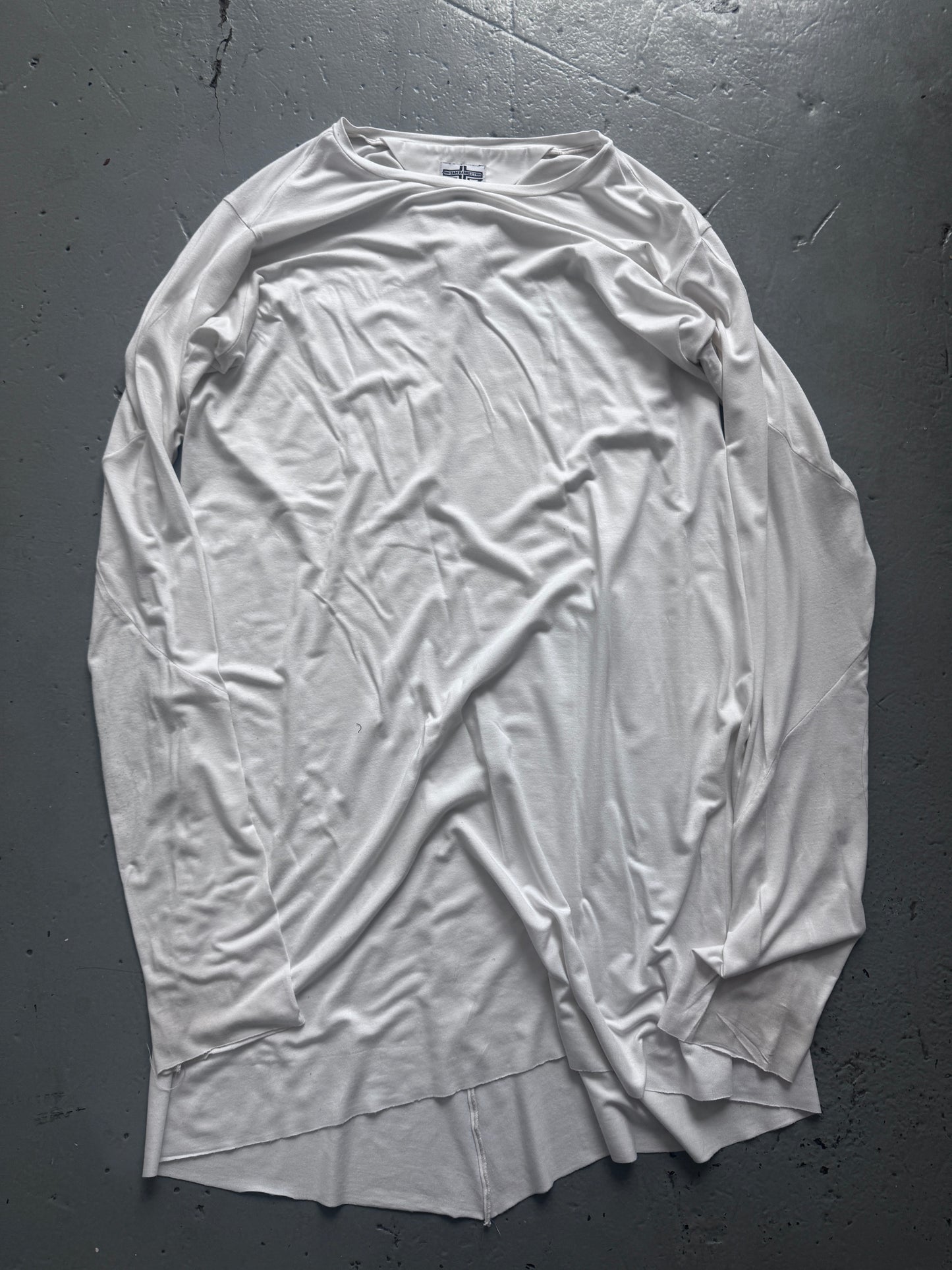 Zam Barrett bias cut longsleeve