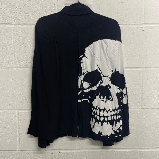 Glad News Skull Cape Sleeved Shirt