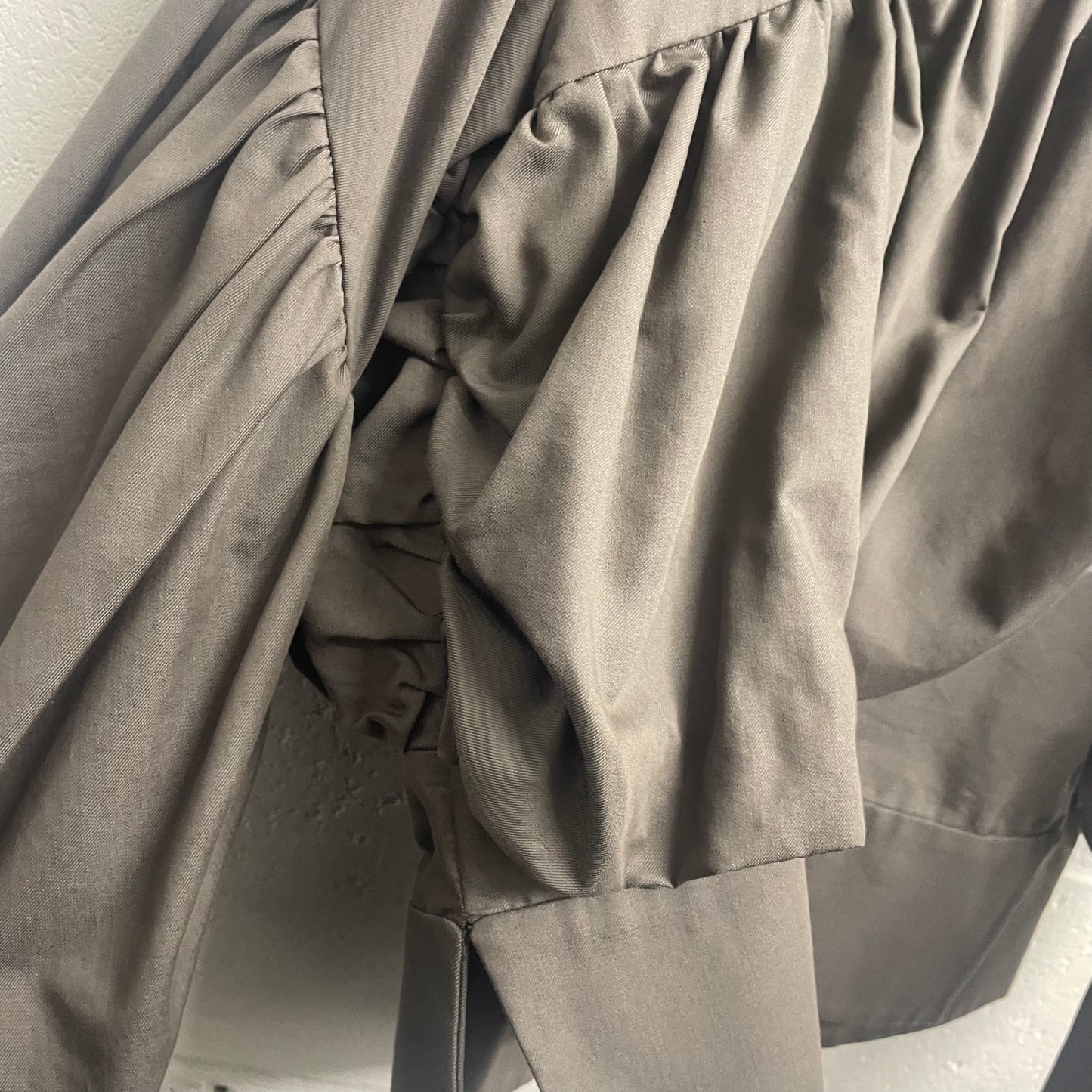 Strongthe Ruched Hooded Shirt / Jacket