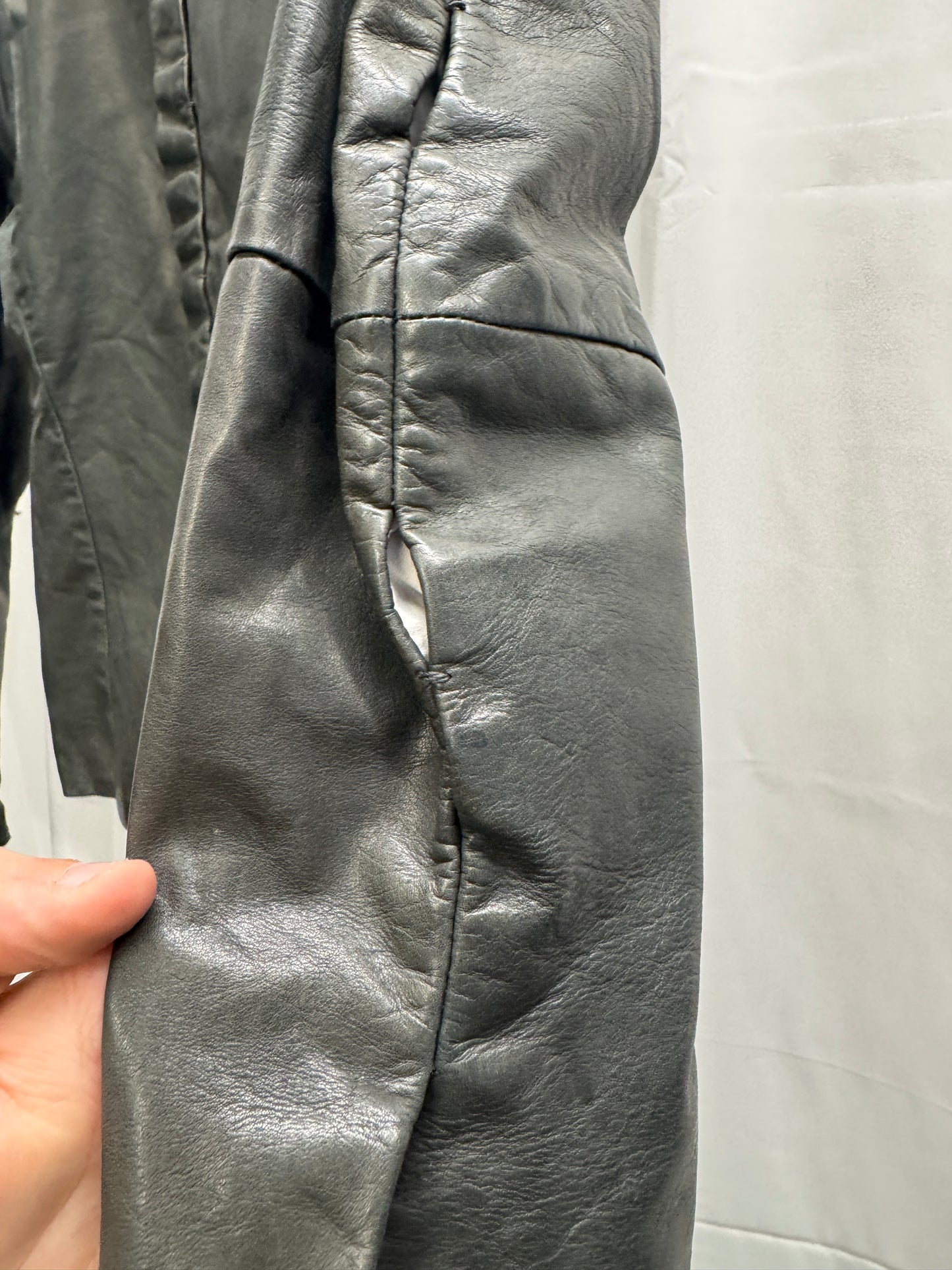lumen et umbra open scar stitch leather shirt