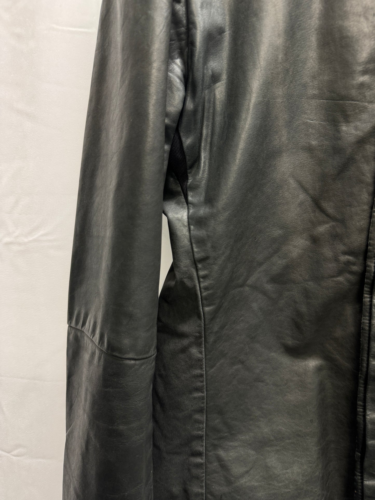 lumen et umbra open scar stitch leather shirt