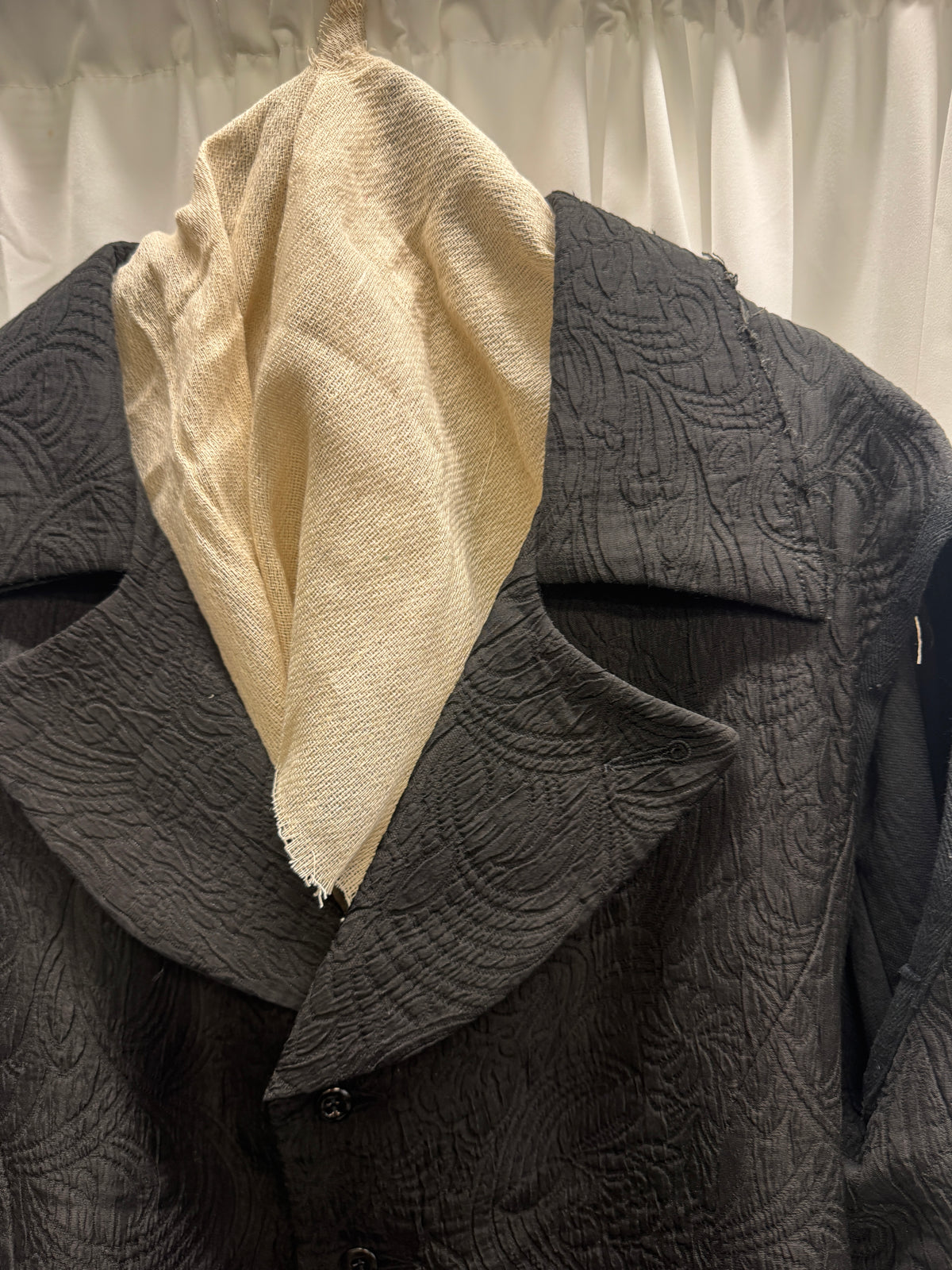 olubiyi thomas mega lapel detachable sleeve layered blazer
