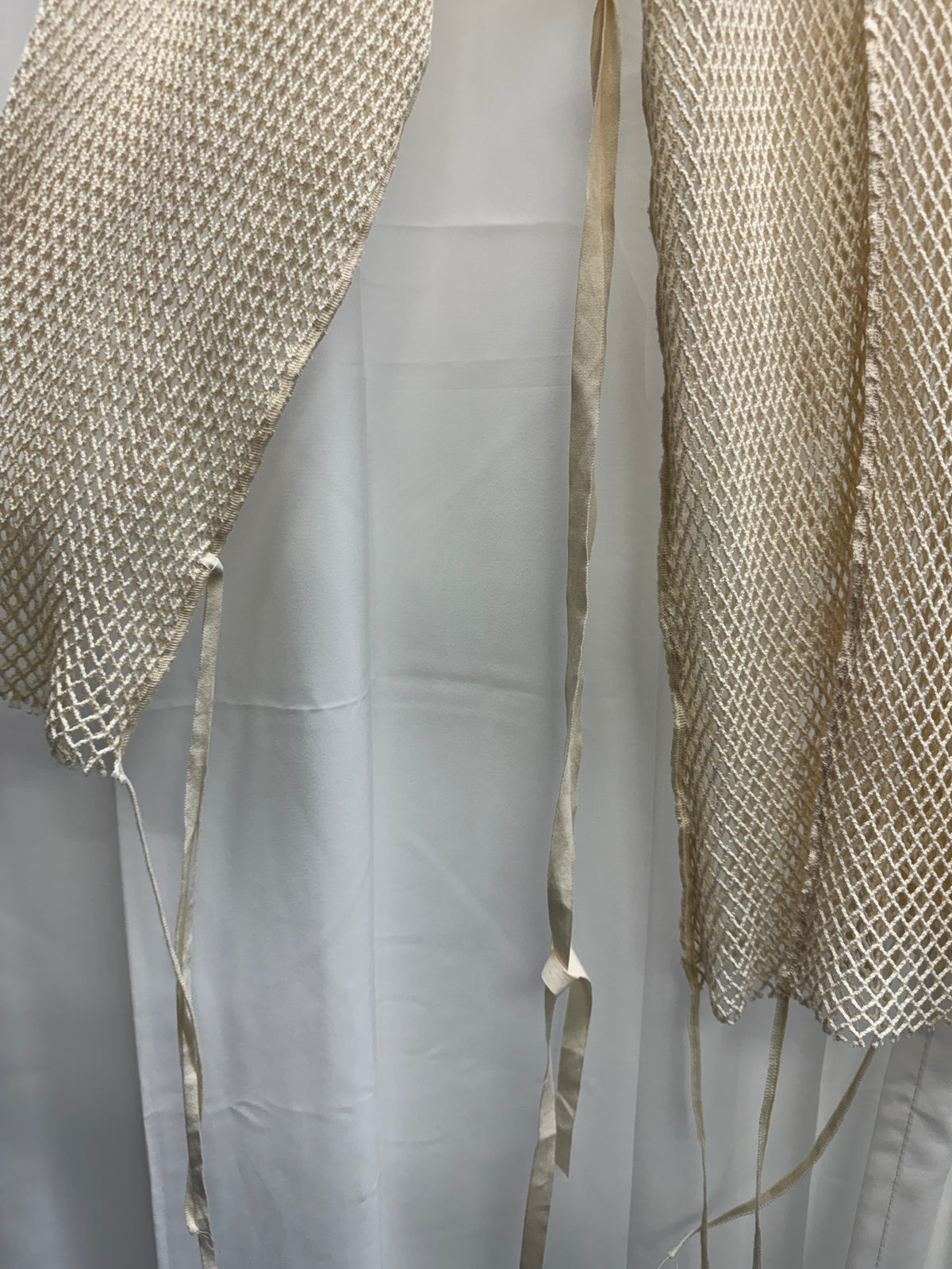 midorikawa net adjustable strapped longsleeve sweater