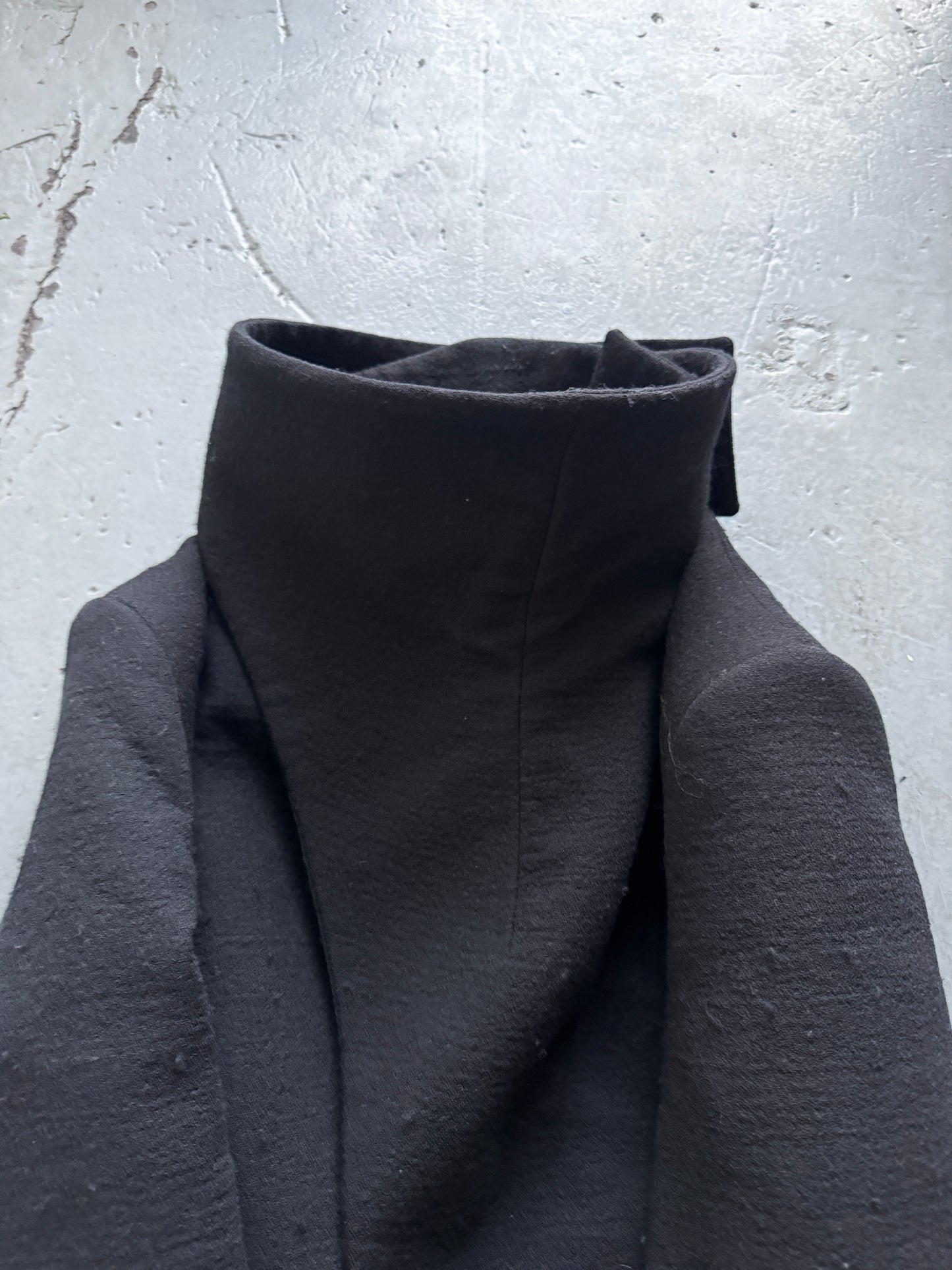 obscur aw14 inhale exhale / high neck wraparound elbow cutout coat M