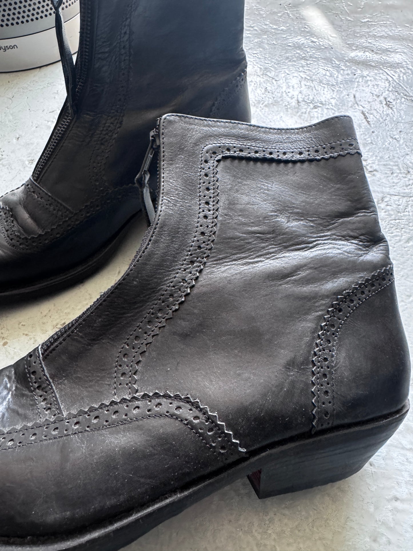 ktz cuban heel zip boot 44