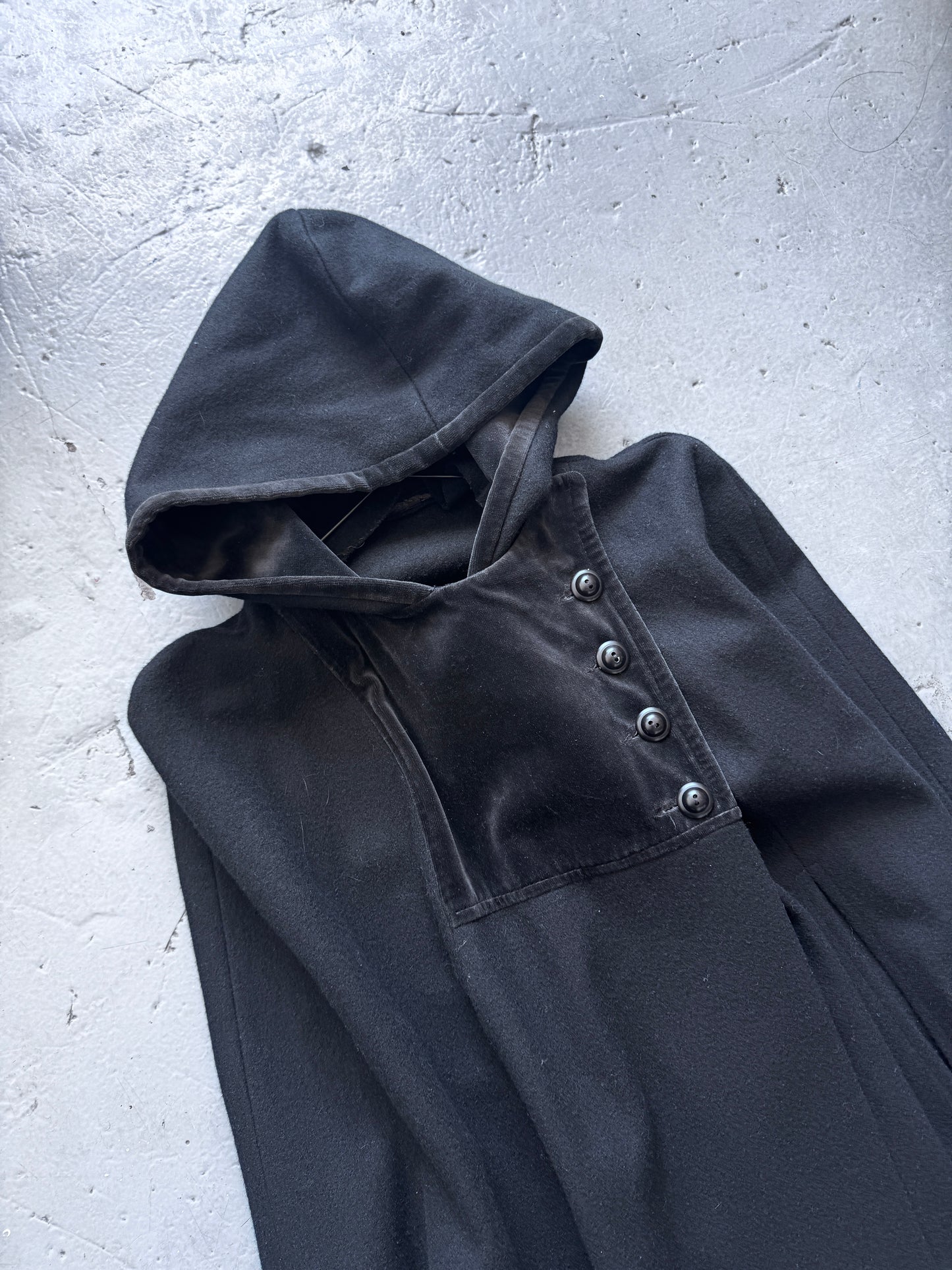 1900s velvet trim long cape OS