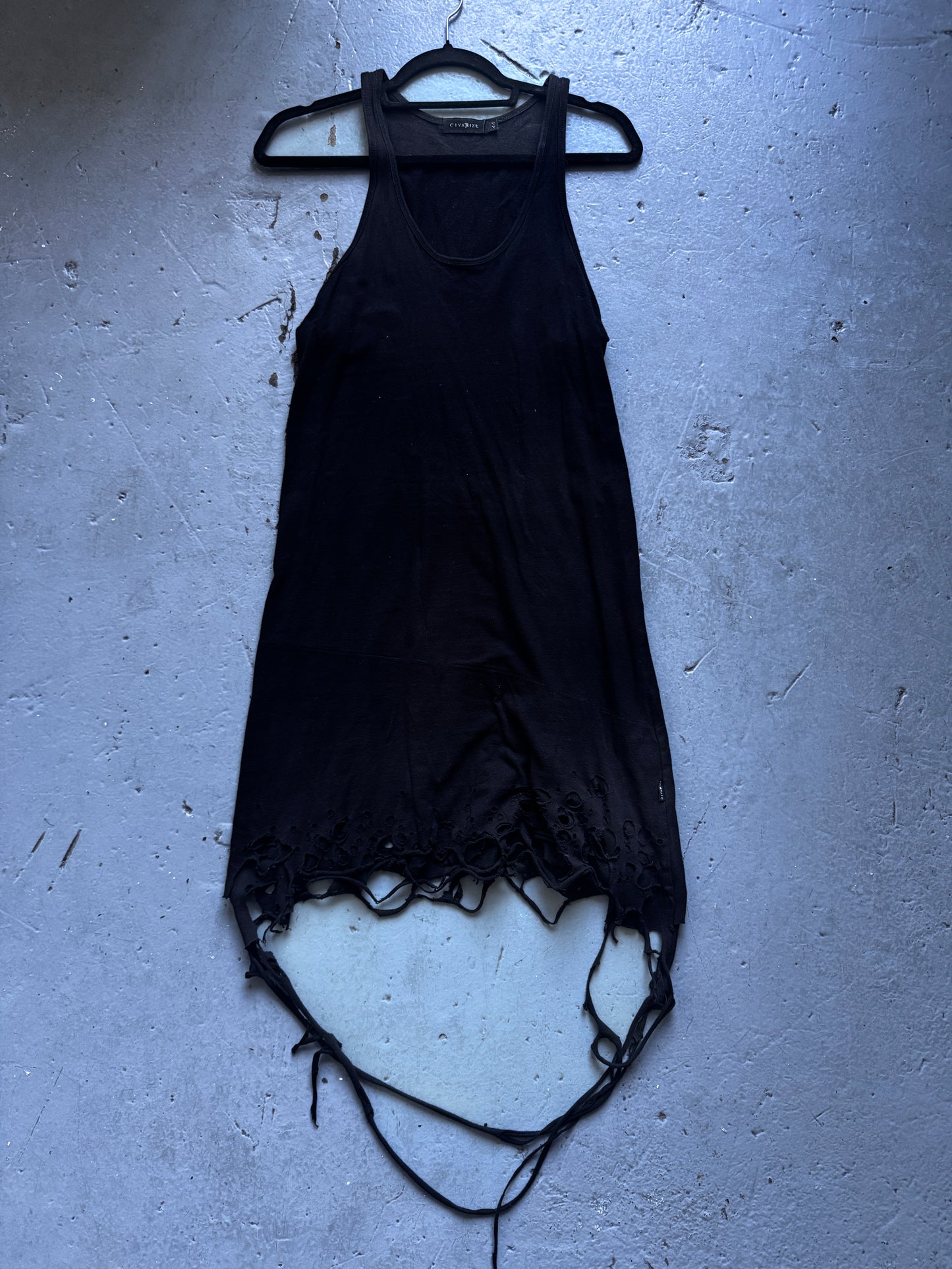 civarize distress hem tank top