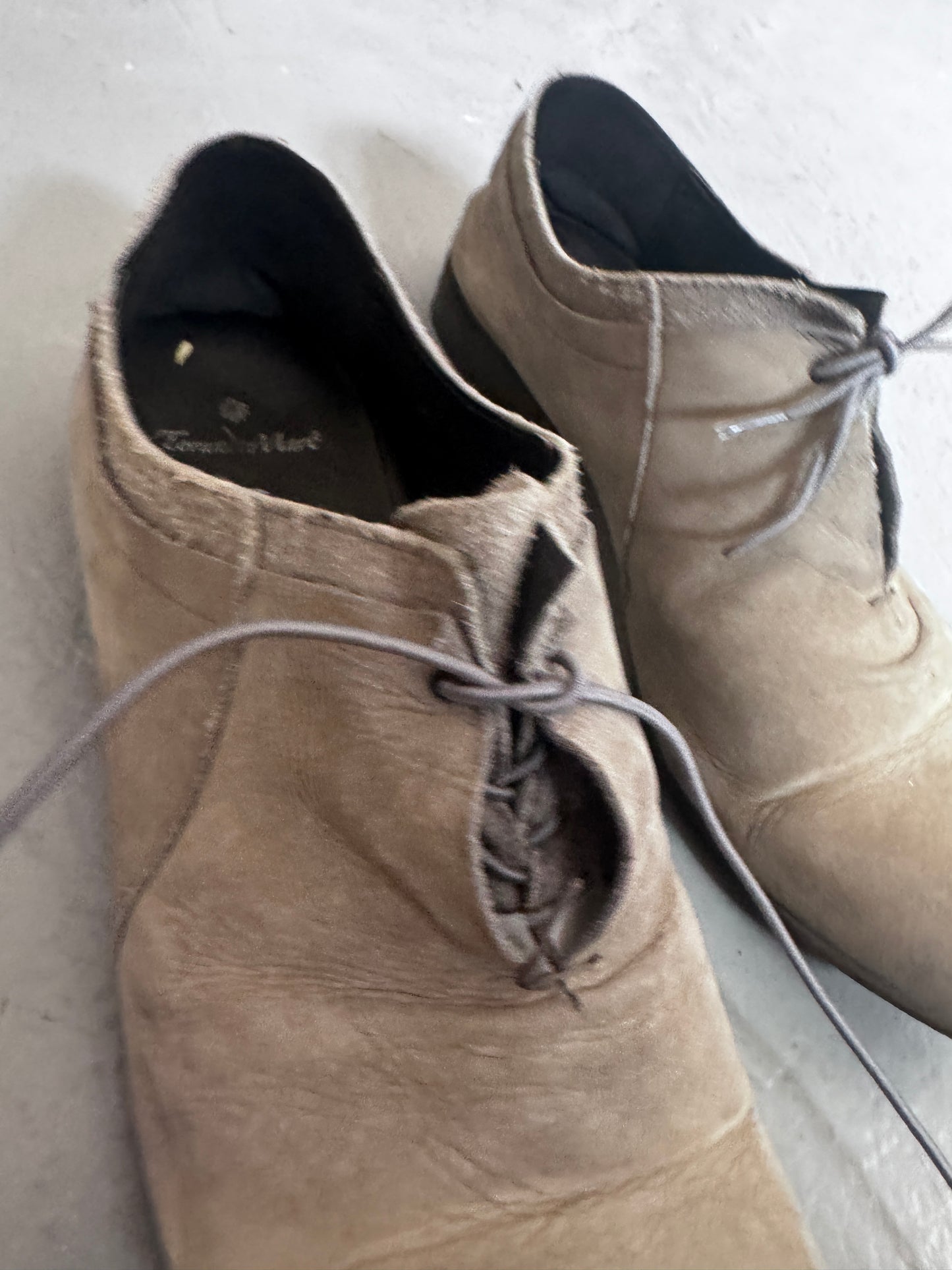 tornado mart grey suede fold tongue shoe 43
